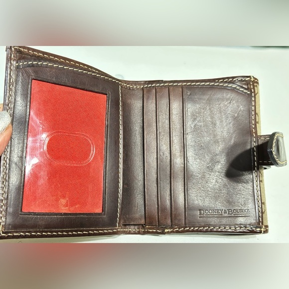 Dooney & Bourke Small Bifold Coin Wallet Brown Leather Vintage Logo . - Picture 10 of 13